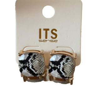 GLASS CUSHION POST SNAKE EARRINGS 3D look
